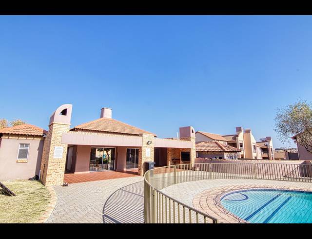 3 BEDROOM APARTMENT TO LET IN NOORDWYK